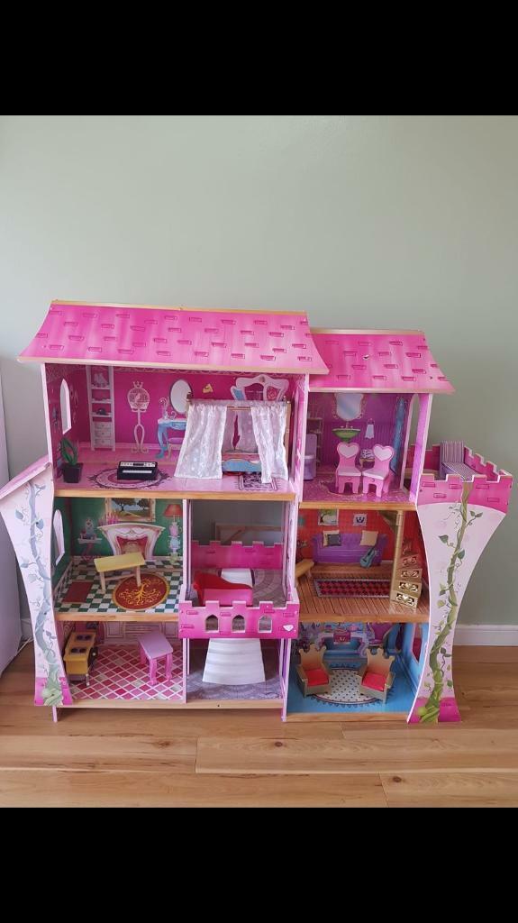 extra large dolls house
